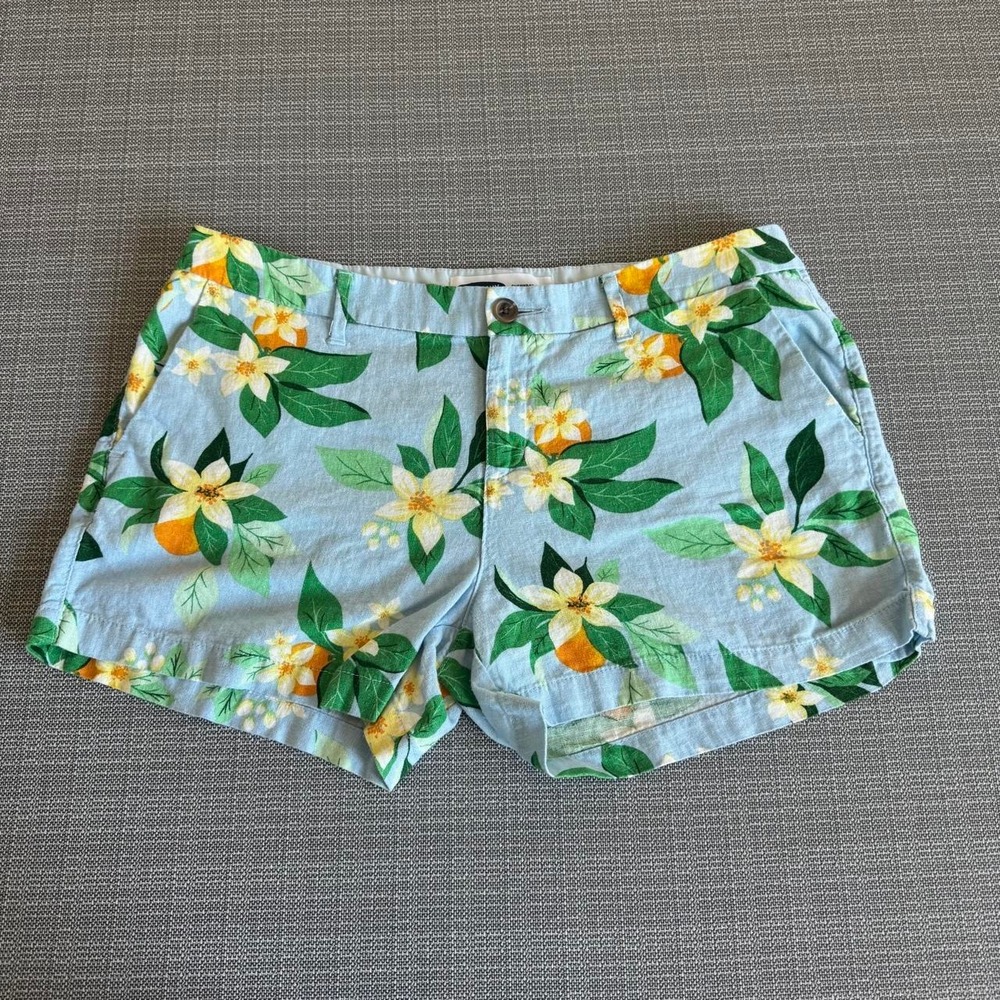 Old Navy blue floral shorts women's Size 10
